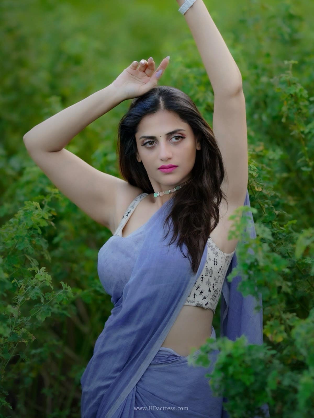 Reshma Vipin Nambiar in lavender-blue cotton saree