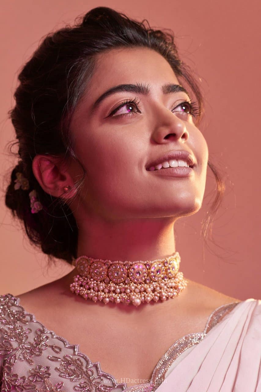 Actress Rashmika Mandanna latest photos in Beautiful Saree