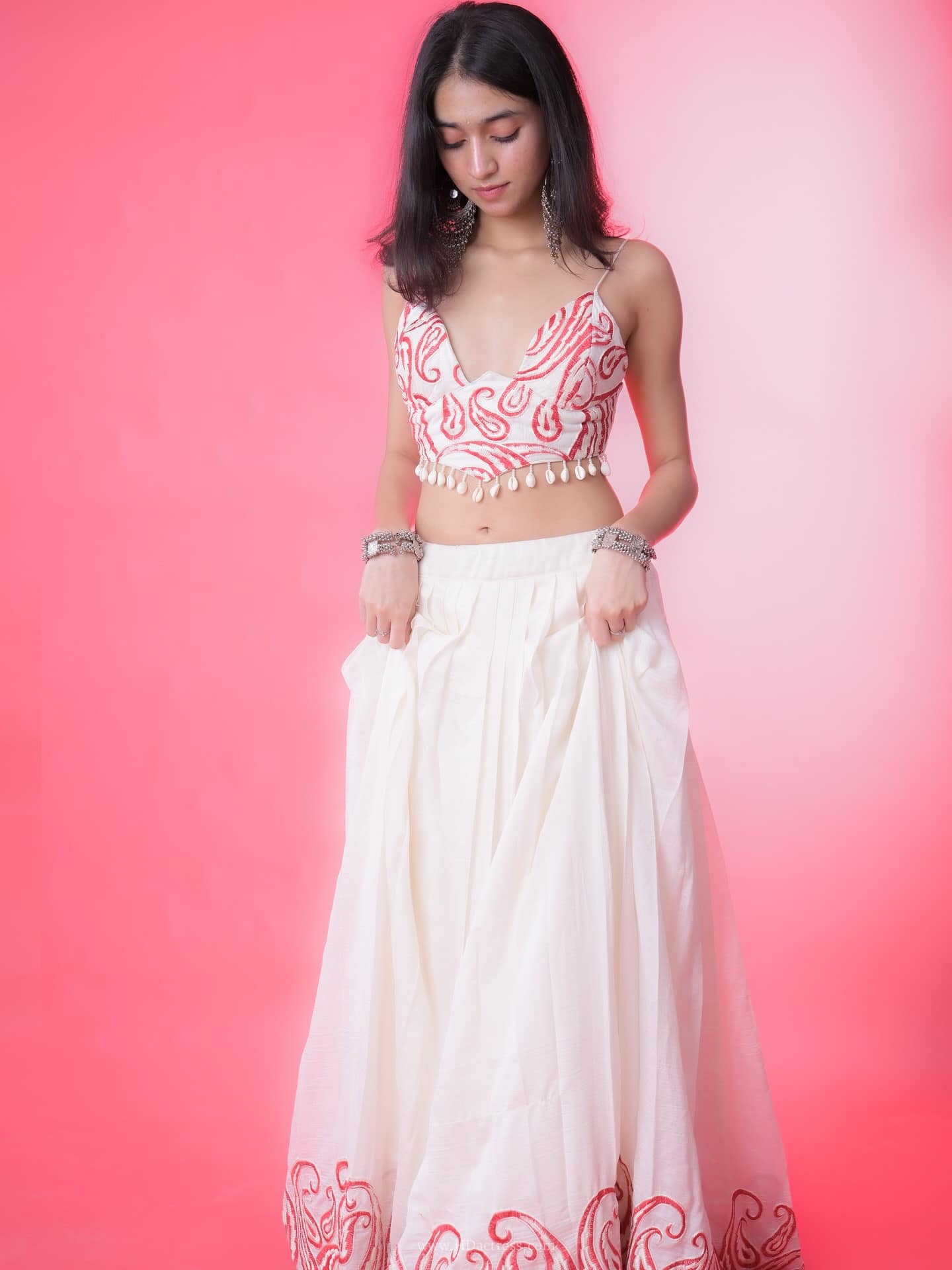 Karthik Mridhini in white strappy ethnic blouse Karthik Mridhini in white strappy ethnic blouse