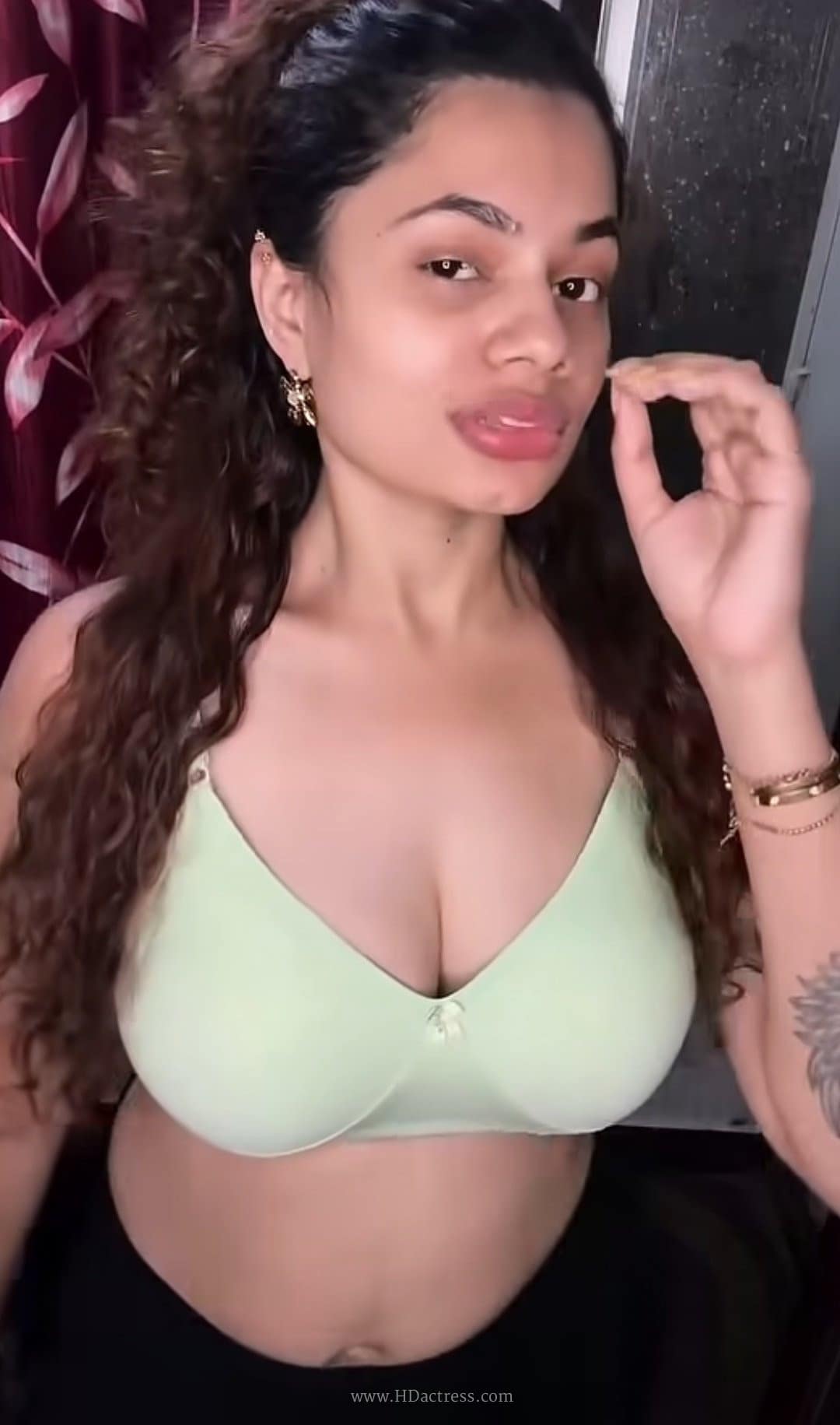 Hlhmbeebgaaiwe3