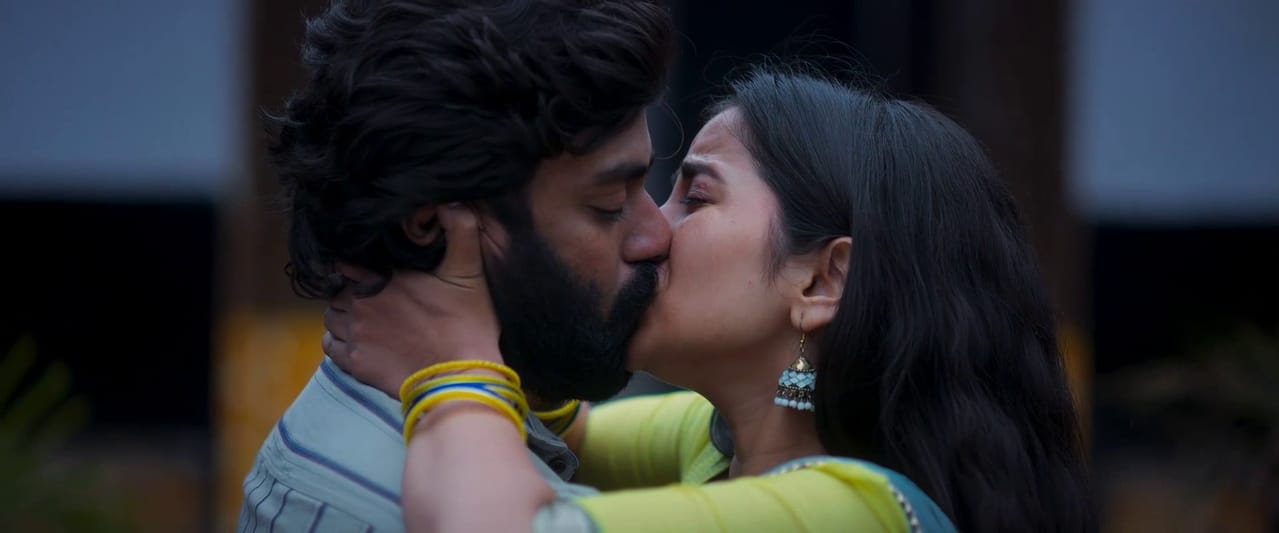 Komalee Prasad Delivers Her Boldest Liplock Performance  in Sasivadane