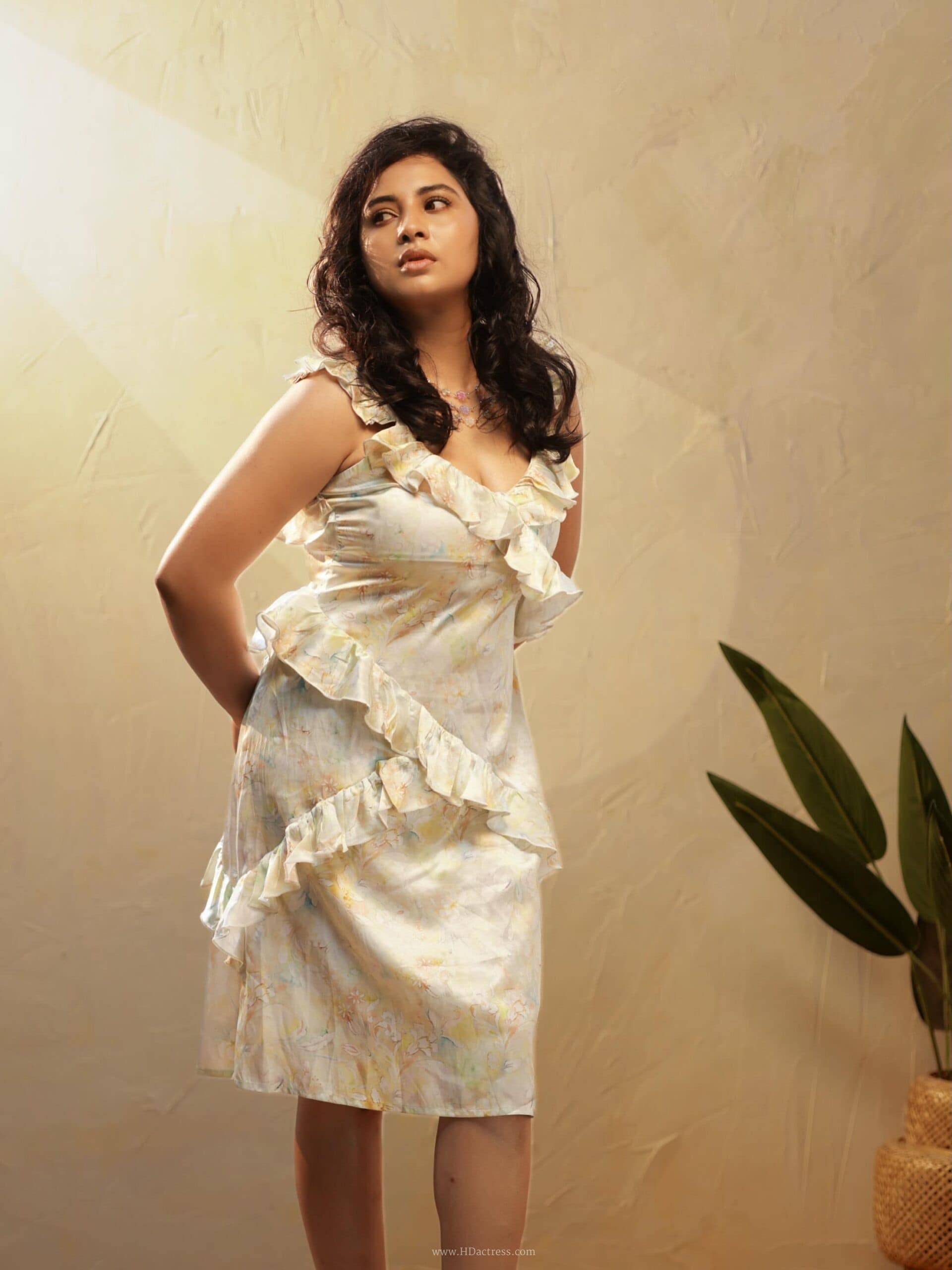Srushti Dange’s Jaw-Dropping Maxi Dress Look Has the Internet Obsessed
