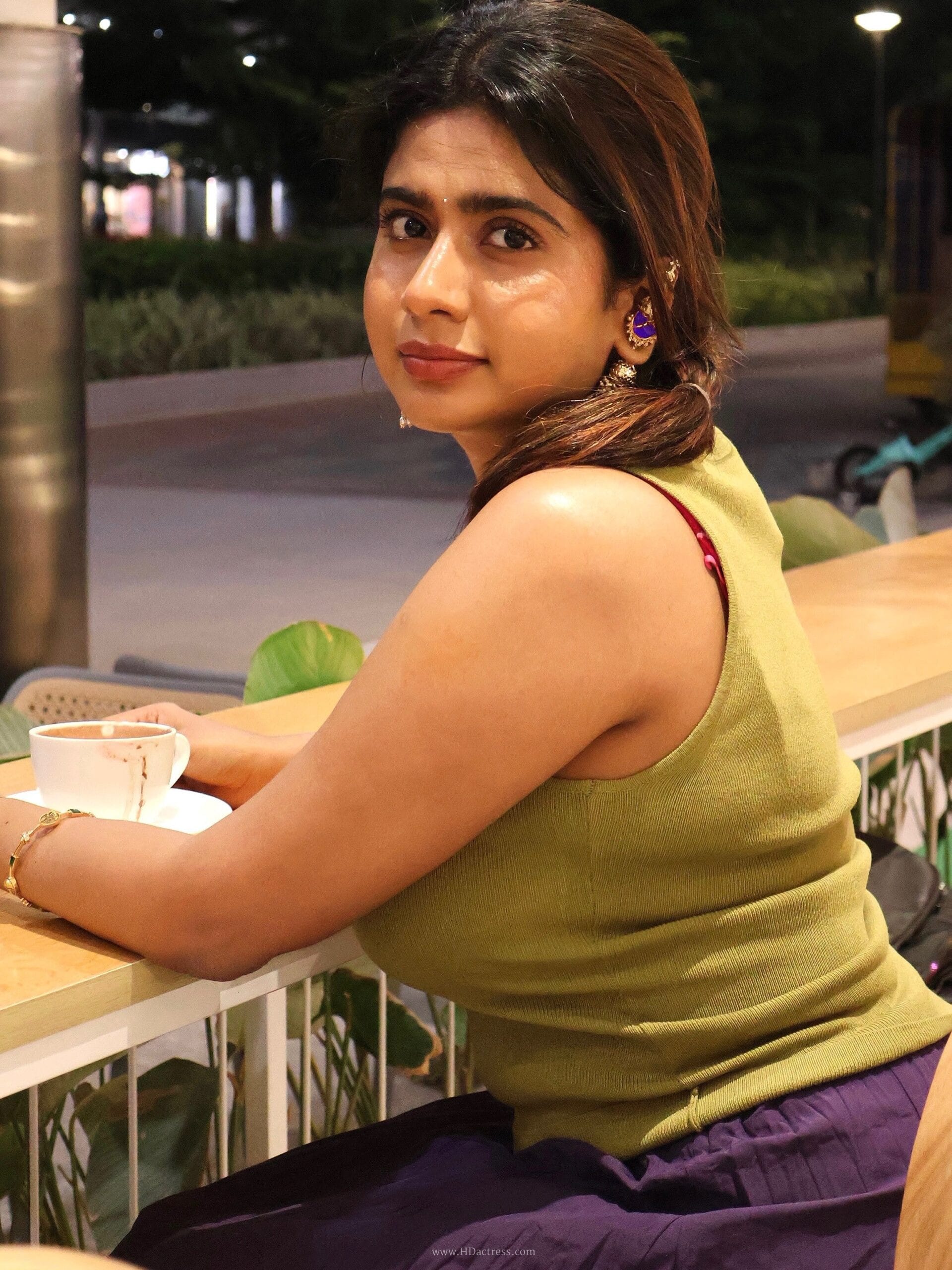 Pratibha viral photos, tight tank top fashion, Pratibha latest photoshoot, trending celebrity style, casual outfit ideas, beautiful model images, viral fashion trends, stunning internet celebrity portraits