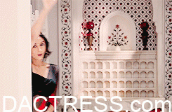 Alia Bhatt’s Sensual Saree Look & Liplock Scene GIFS
