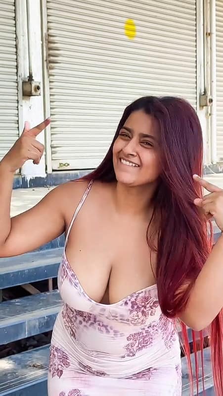 Suhana Khan’s Eye-Catching Photo Show Is Going Viral – Fans Call It Her Boldest Look