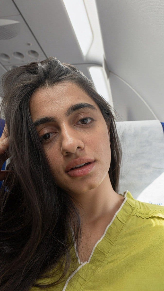 Maanasa Choudhary takes a cute selfie on the go. ✈️ #MaanasaChoudhary