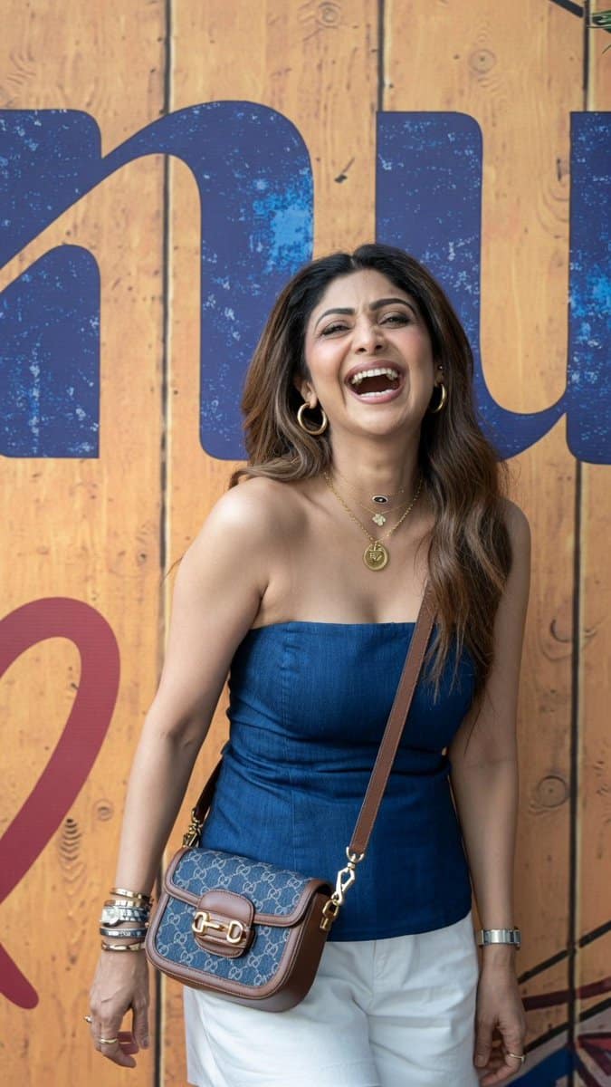 Shilpa Shetty is 50+ but still got the same energy and fitness. ❤️ #ShilpaShetty