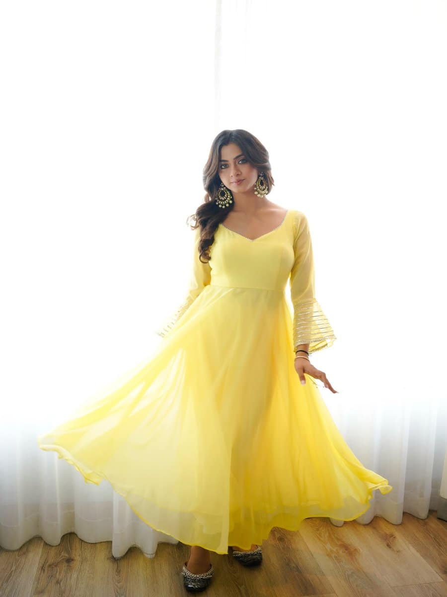 Garvita Sadhwani F09f929bf09fa5b0 Latest Hd Photos