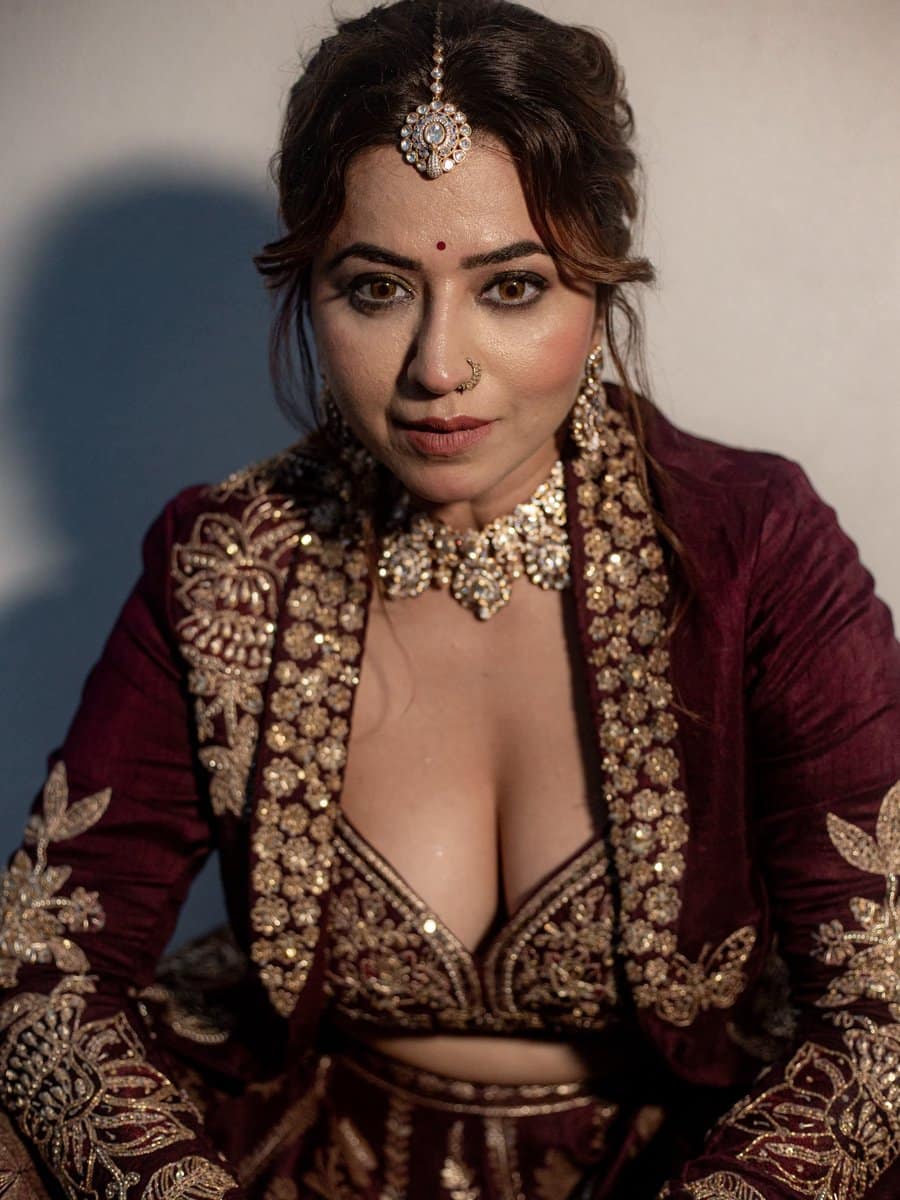 R to @OnlyHeroines: Image Latest HD Photos