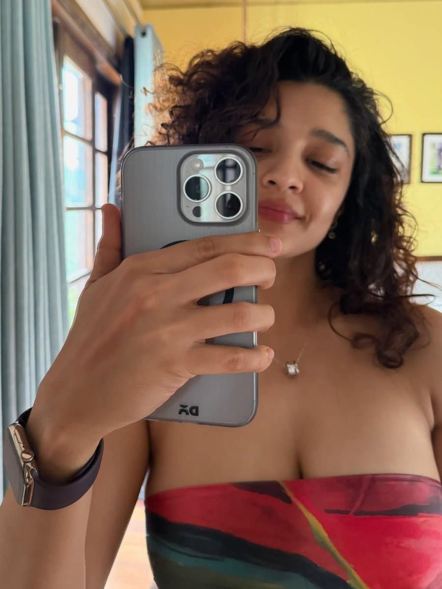 Ritika Singh 🤳🥰 Latest HD Photos