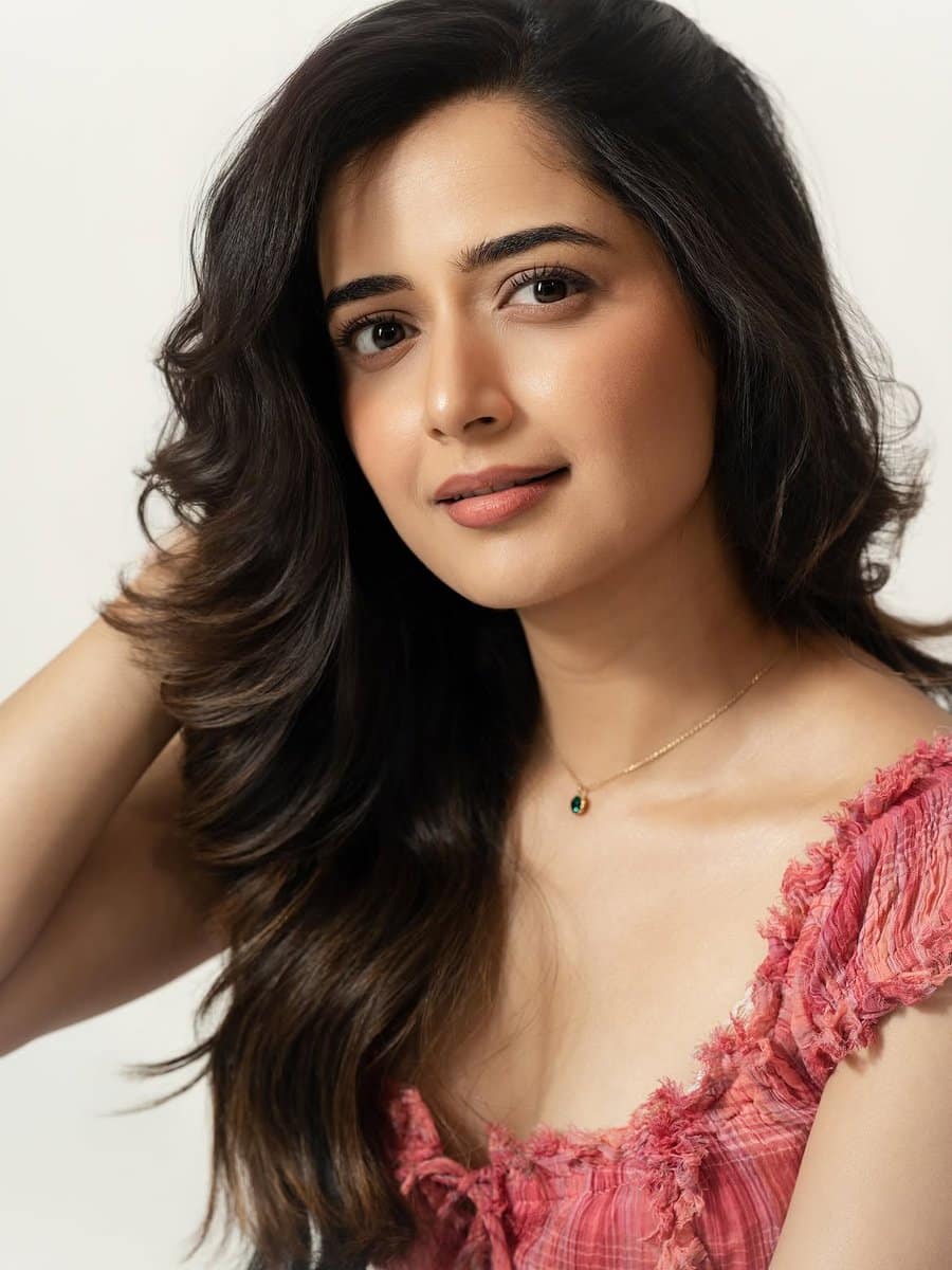 Ashika Ranganath and her cute look for the latest photoshoot. ❤️ #AshikaRanganath