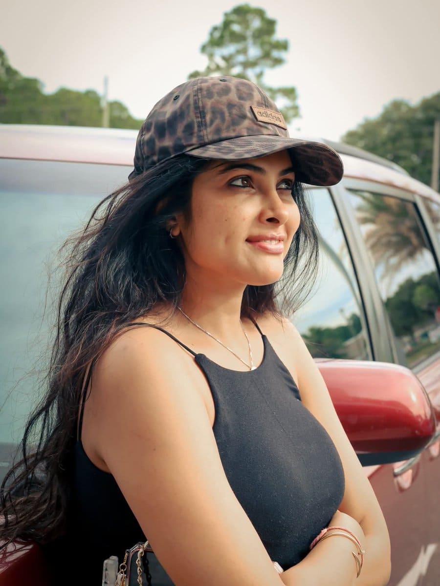 Divi Vadthya F09fa9b6f09fa5b0 Latest Hd Photos
