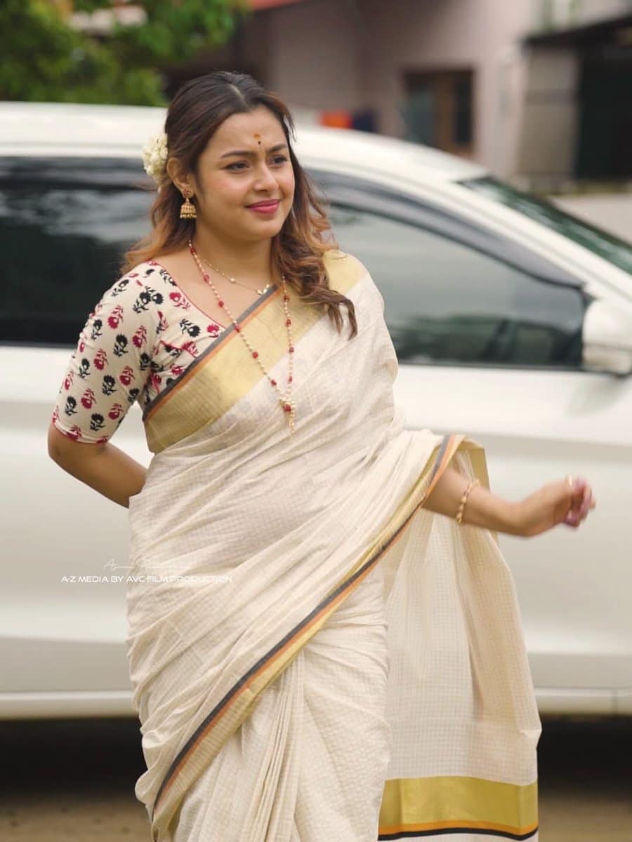 Mokksha F09fa4a9 Latest Hd Photos