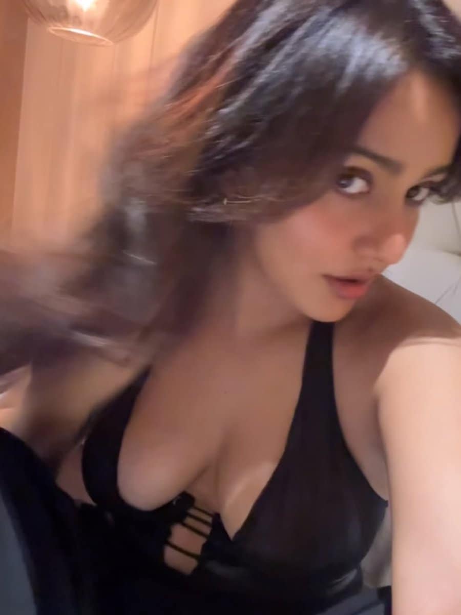 Neha Sharma F09fa5b5f09f98bb Latest Hd Photos