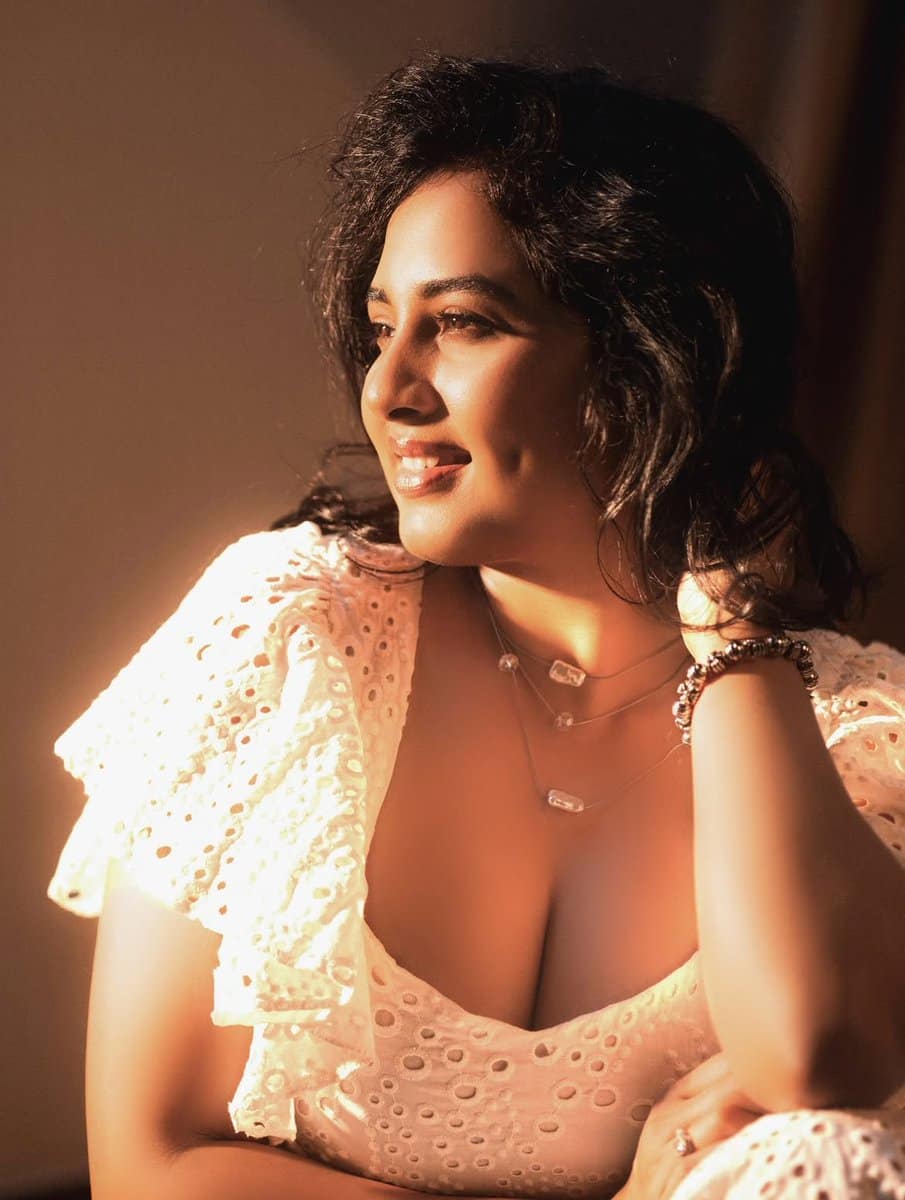 Srushti Dange Latest HD Photos